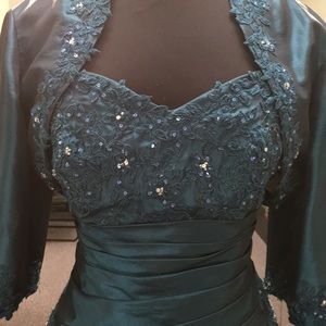 Elegant Teal Lace Appliqué Wedding Dress with Beaded Detail